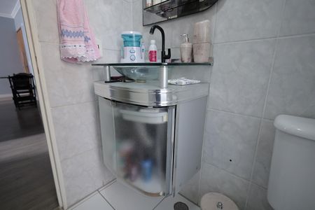 Apartamento à venda com 49m², 2 quartos e 1 vaga Apartamento à venda com 49m², 2 quartos e 1 vagaBanheiro