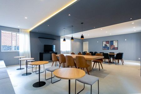 Apartamento à venda com 37m², 2 quartos e sem vagaÁrea comum - Salão de festas