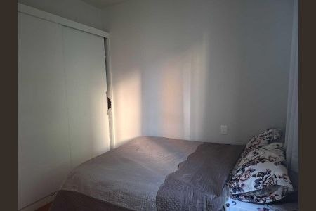 Quarto de apartamento para alugar com 3 quartos, 100m² em Buritis, Belo Horizonte