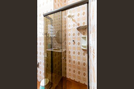 Casa à venda com 182m², 5 quartos e 4 vagas Casa à venda com 182m², 5 quartos e 4 vagasBanheiro 1