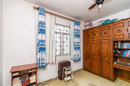 Casa à venda com 182m², 5 quartos e 4 vagas Casa à venda com 182m², 5 quartos e 4 vagasQuarto 1