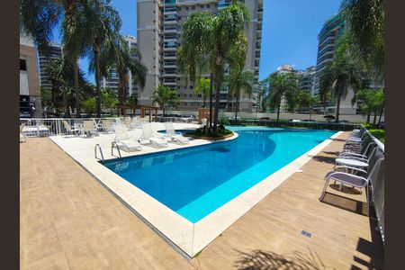 Apartamento à venda com 60m², 3 quartos e 1 vagaÁrea comum - Piscina