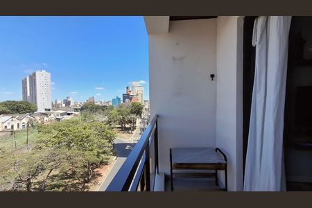 Apartamento à venda com 65m², 1 quarto e 1 vagavaranda