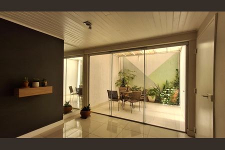 Apartamento à venda com 65m², 1 quarto e 1 vagaHall de entrada