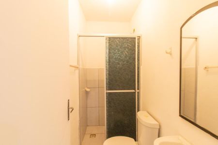 Banheiro Social de casa para alugar com 1 quarto, 30m² em Ganchinho, Curitiba