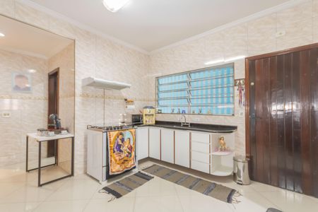 Casa à venda com 291m², 2 quartos e 4 vagas Casa à venda com 291m², 2 quartos e 4 vagasCozinha