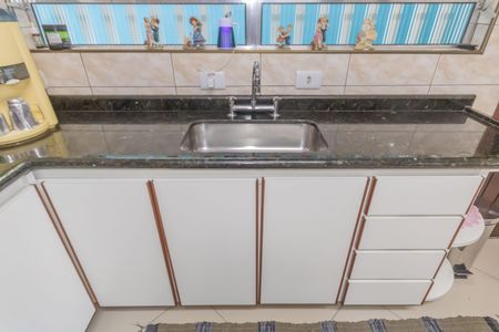 Casa à venda com 291m², 2 quartos e 4 vagas Casa à venda com 291m², 2 quartos e 4 vagasCozinha