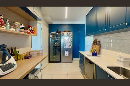 Apartamento à venda com 149m², 3 quartos e 2 vagasCozinha