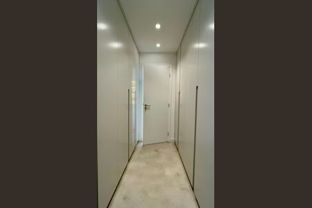 Apartamento à venda com 149m², 3 quartos e 2 vagasCloset da suíte 3