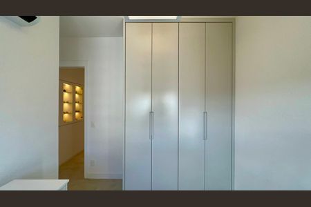 Apartamento à venda com 149m², 3 quartos e 2 vagasSuíte 2