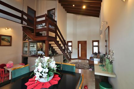 Casa à venda com 300m², 5 quartos e 5 vagasSala 