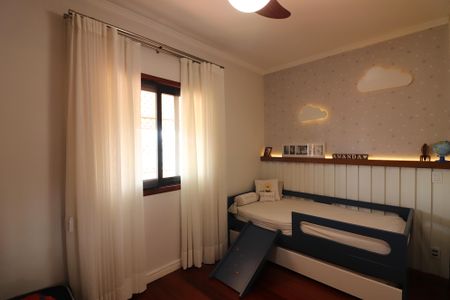 Casa à venda com 300m², 5 quartos e 5 vagasSuíte 3