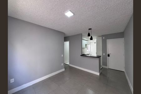 Sala de apartamento à venda com 2 quartos, 43m² em Vargem Pequena, Rio de Janeiro