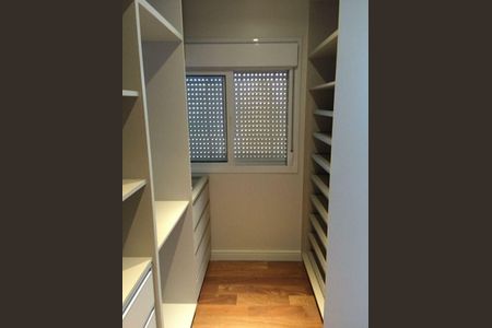 Apartamento à venda com 3 quartos, 120m² em Vila Olímpia, São Paulo