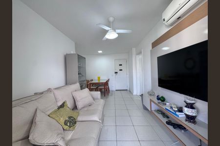 Sala de apartamento à venda com 2 quartos, 70m² em Barra da Tijuca, Rio de Janeiro