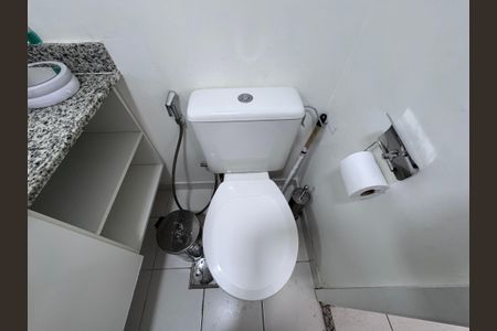 Apartamento à venda com 70m², 2 quartos e 1 vagaBanheiro Social