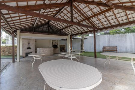 Apartamento à venda com 70m², 2 quartos e 1 vagaÁrea comum