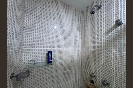 Apartamento à venda com 70m², 2 quartos e 1 vagaSuíte - Banheiro