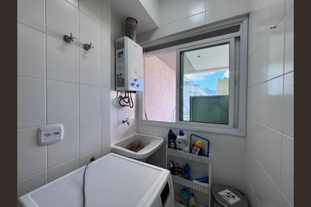 Apartamento à venda com 70m², 2 quartos e 1 vagaCozinha e Área de Serviço