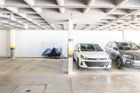 Apartamento para alugar com 80m², 2 quartos e 1 vaga Apartamento para alugar com 80m², 2 quartos e 1 vagaGaragem