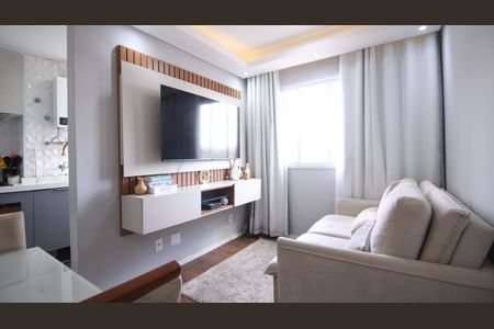 Sala de apartamento para alugar com 2 quartos, 37m² em Cidade Satelite Santa Barbara, São Paulo