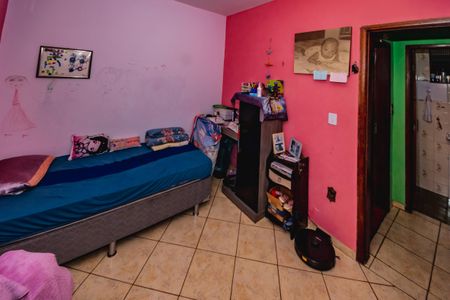 Casa à venda com 3 quartos, 120m² em Floramar, Belo Horizonte