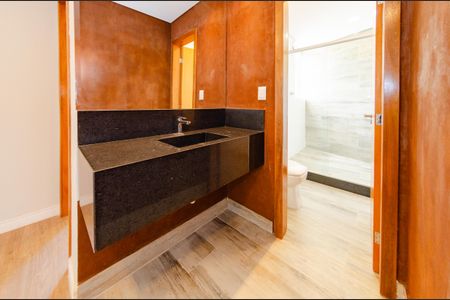 Apartamento para alugar com 377m², 5 quartos e 3 vagas Apartamento para alugar com 377m², 5 quartos e 3 vagasCorredor