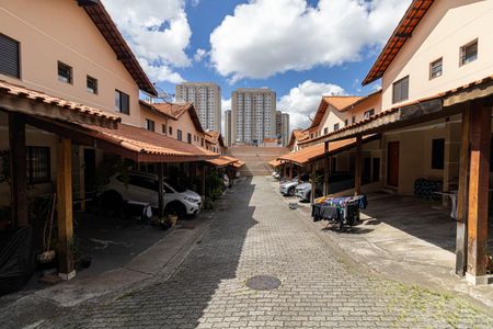 Casa de condomínio à venda com 66m², 2 quartos e 1 vaga Casa de condomínio à venda com 66m², 2 quartos e 1 vagaÁrea Comum