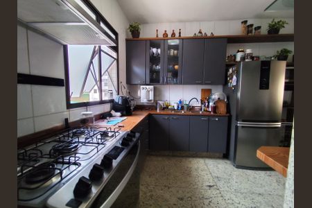 Apartamento à venda com 300m², 4 quartos e 3 vagasCozinha