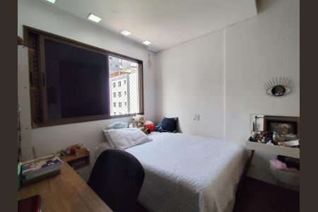 Apartamento à venda com 300m², 4 quartos e 3 vagasquarto 3