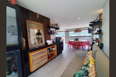 Apartamento à venda com 300m², 4 quartos e 3 vagasSala de TV