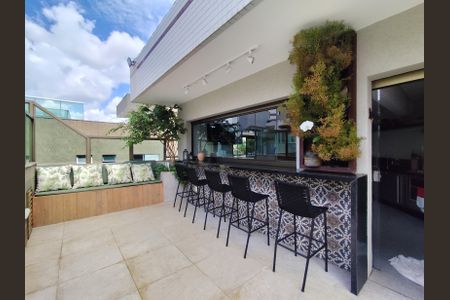 Apartamento à venda com 300m², 4 quartos e 3 vagasÁrea externa - cobertura 