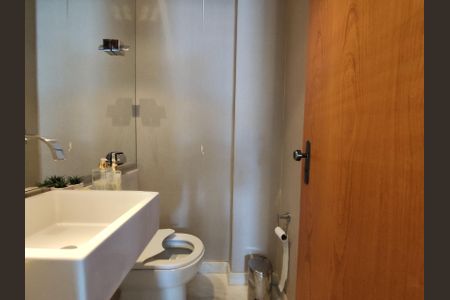 Apartamento à venda com 300m², 4 quartos e 3 vagasBanheiro Social