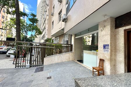 Apartamento à venda com 45m², 1 quarto e sem vagaPlaquinha