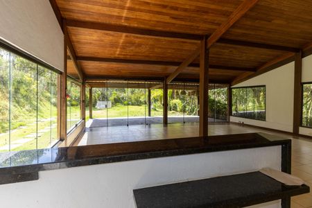 Casa de condomínio à venda com 250m², 4 quartos e 6 vagasCozinha