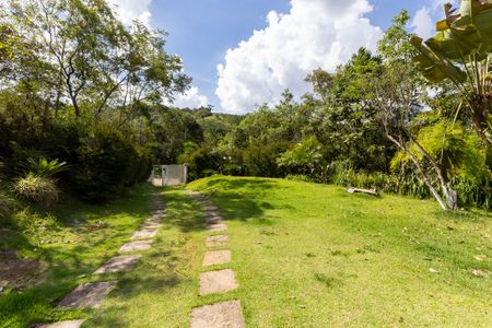 Casa de condomínio à venda com 250m², 4 quartos e 6 vagasQuintal