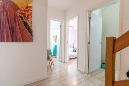 Corredor de casa de condomínio para alugar com 4 quartos, 240m² em Vila Nova, Porto Alegre