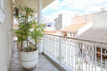 Casa à venda com 477m², 4 quartos e 4 vagas Casa à venda com 477m², 4 quartos e 4 vagasSacada