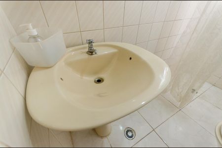 Casa para alugar com 95m², 3 quartos e 2 vagas Casa para alugar com 95m², 3 quartos e 2 vagasSuíte - Banheiro