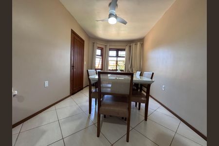 Casa à venda com 150m², 3 quartos e 2 vagas Casa à venda com 150m², 3 quartos e 2 vagasSala de Jantar