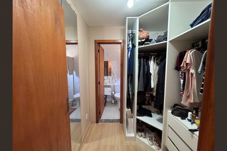 Casa à venda com 150m², 3 quartos e 2 vagas Casa à venda com 150m², 3 quartos e 2 vagasQuarto Suíte