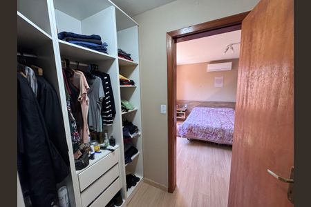 Casa à venda com 150m², 3 quartos e 2 vagas Casa à venda com 150m², 3 quartos e 2 vagasQuarto Suíte