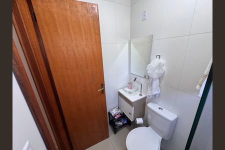 Casa à venda com 150m², 3 quartos e 2 vagas Casa à venda com 150m², 3 quartos e 2 vagasBanheiro da Suíte
