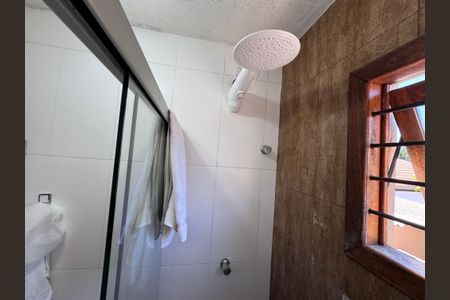 Casa à venda com 150m², 3 quartos e 2 vagas Casa à venda com 150m², 3 quartos e 2 vagasBanheiro da Suíte