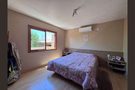 Casa à venda com 150m², 3 quartos e 2 vagas Casa à venda com 150m², 3 quartos e 2 vagasQuarto Suíte