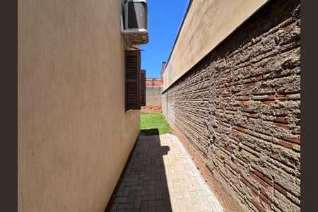 Casa à venda com 150m², 3 quartos e 2 vagas Casa à venda com 150m², 3 quartos e 2 vagasÁrea comum