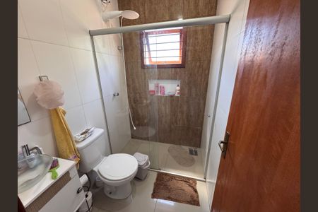 Casa à venda com 150m², 3 quartos e 2 vagas Casa à venda com 150m², 3 quartos e 2 vagasBanheiro 2
