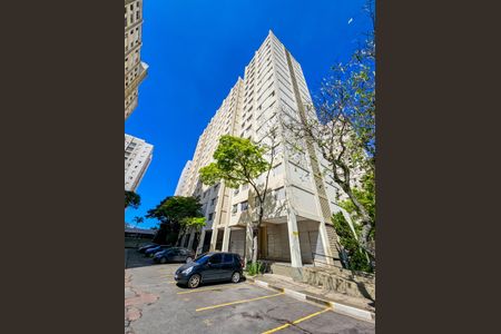 Apartamento para alugar com 57m², 2 quartos e 1 vaga Apartamento para alugar com 57m², 2 quartos e 1 vagaFachada do Bloco