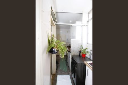 Apartamento à venda com 74m², 3 quartos e 1 vagaÁrea de Serviço