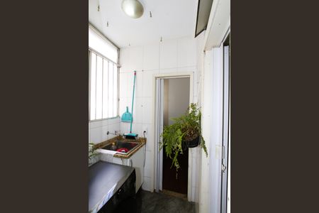 Apartamento à venda com 74m², 3 quartos e 1 vagaÁrea de Serviço